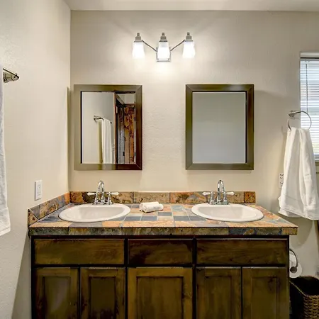 Casa Blanca In Texas Hill Country Villa Ingram Room photo