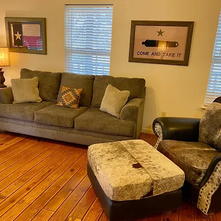 Casa Blanca In Texas Hill Country Villa Ingram Room photo
