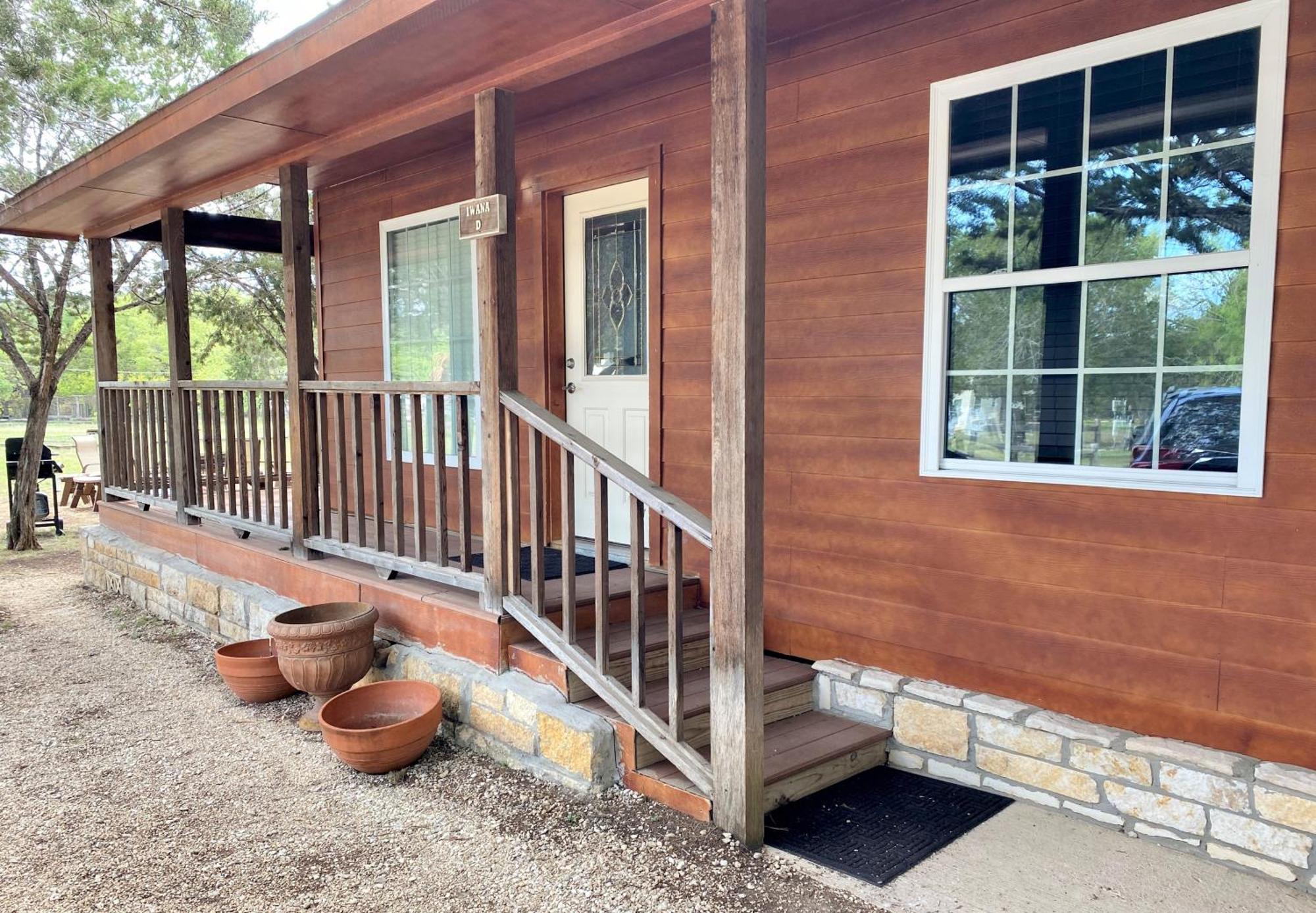 Casa Blanca In Texas Hill Country