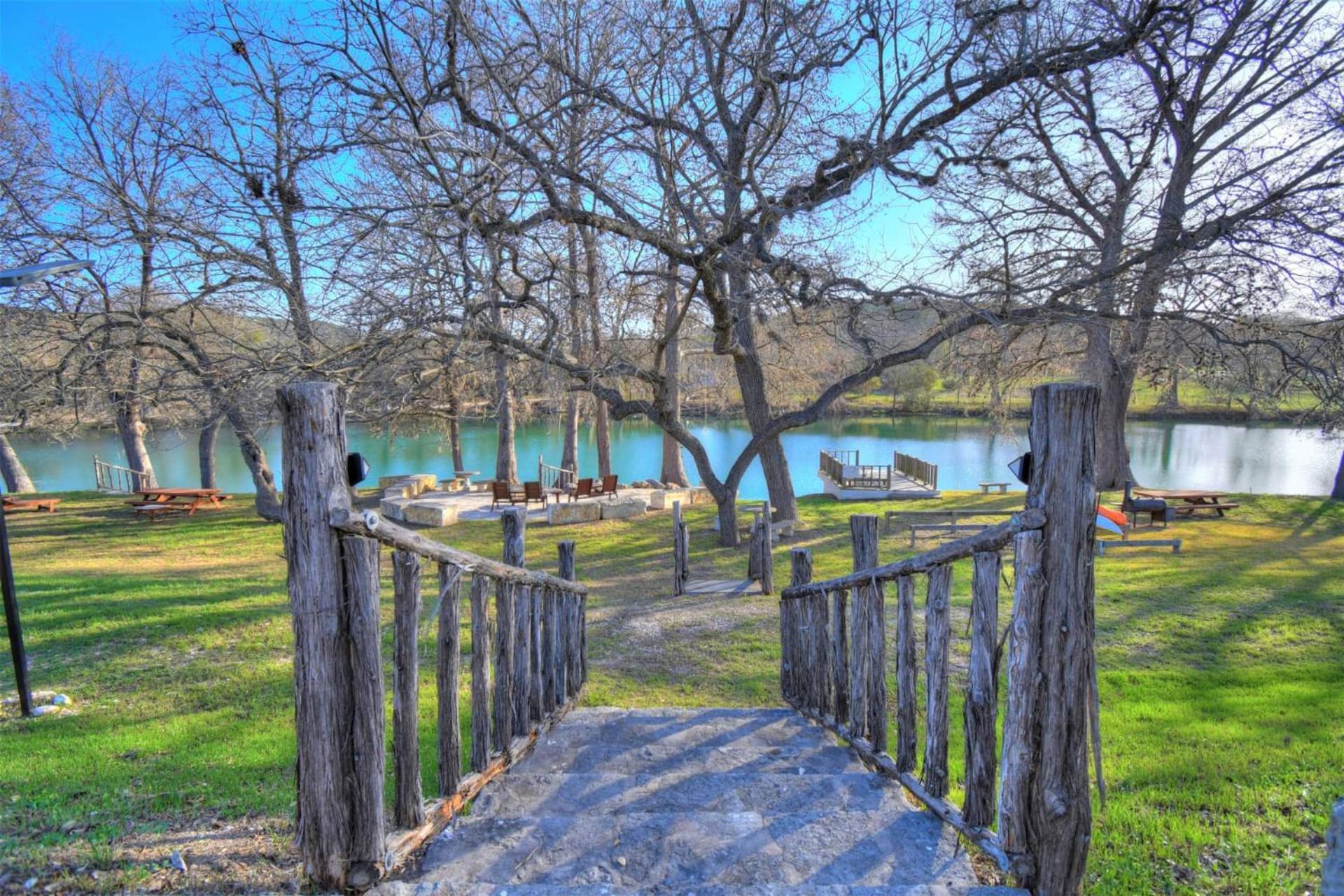 Casa Blanca In Texas Hill Country Ingram