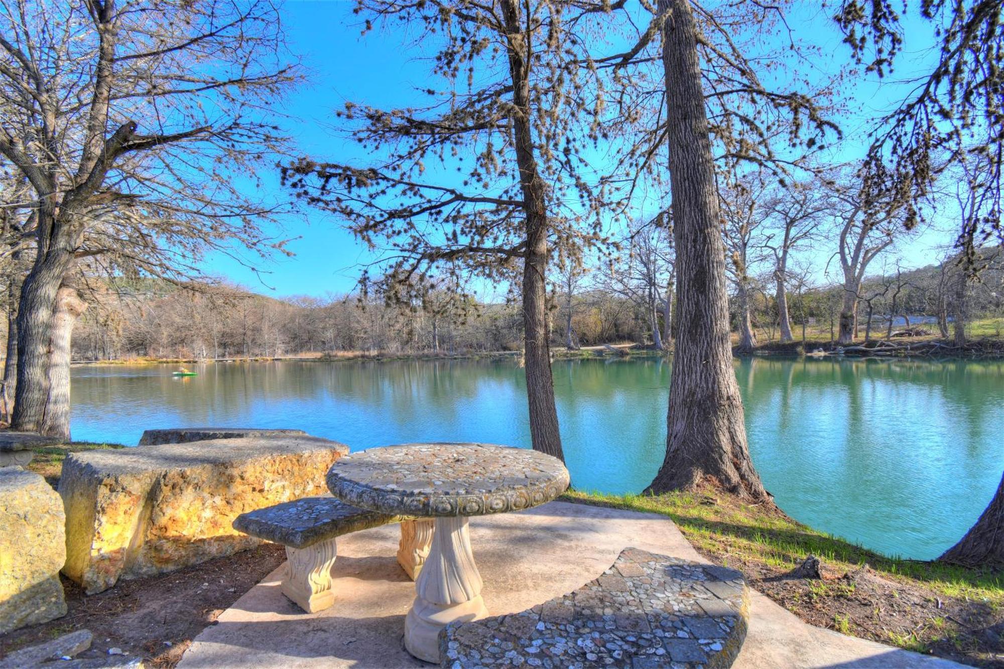 Casa Blanca In Texas Hill Country * Ingram