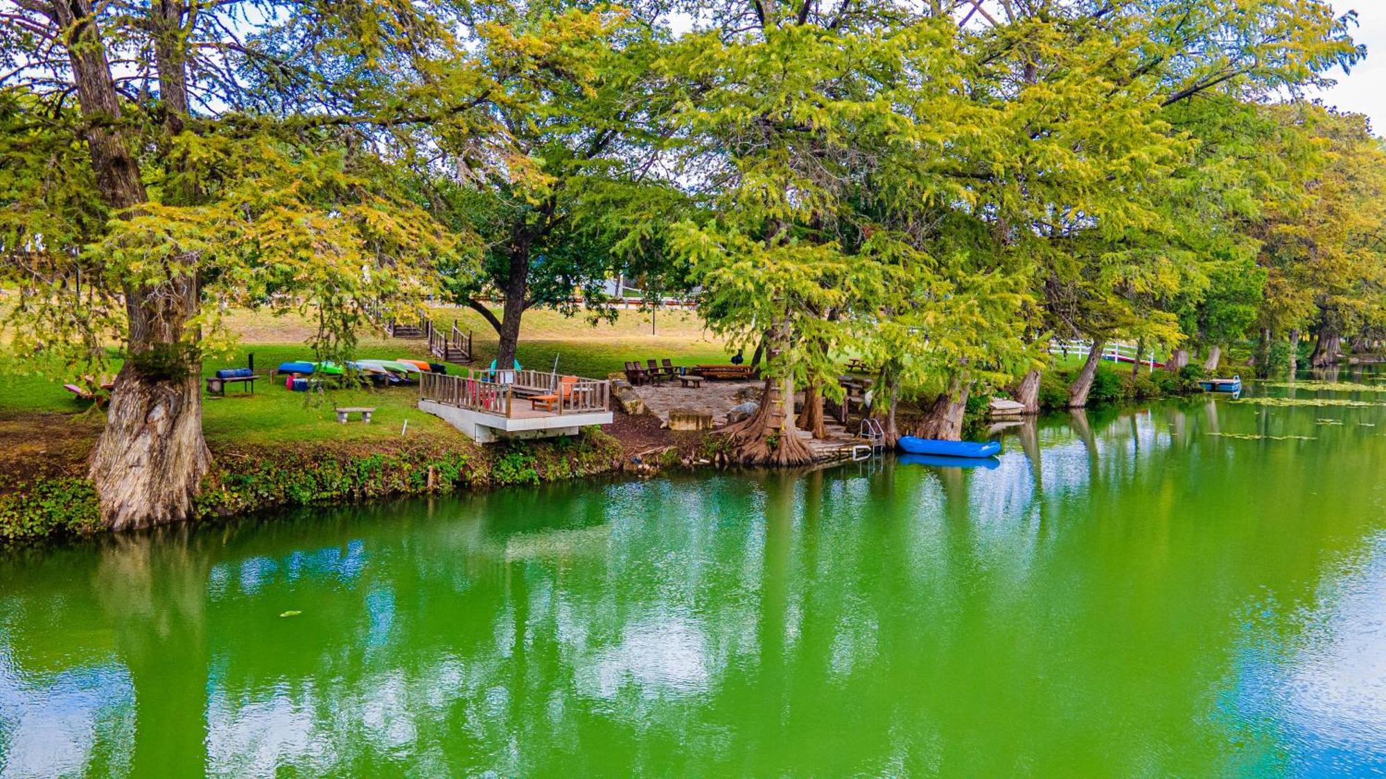 Casa Blanca In Texas Hill Country Ingram