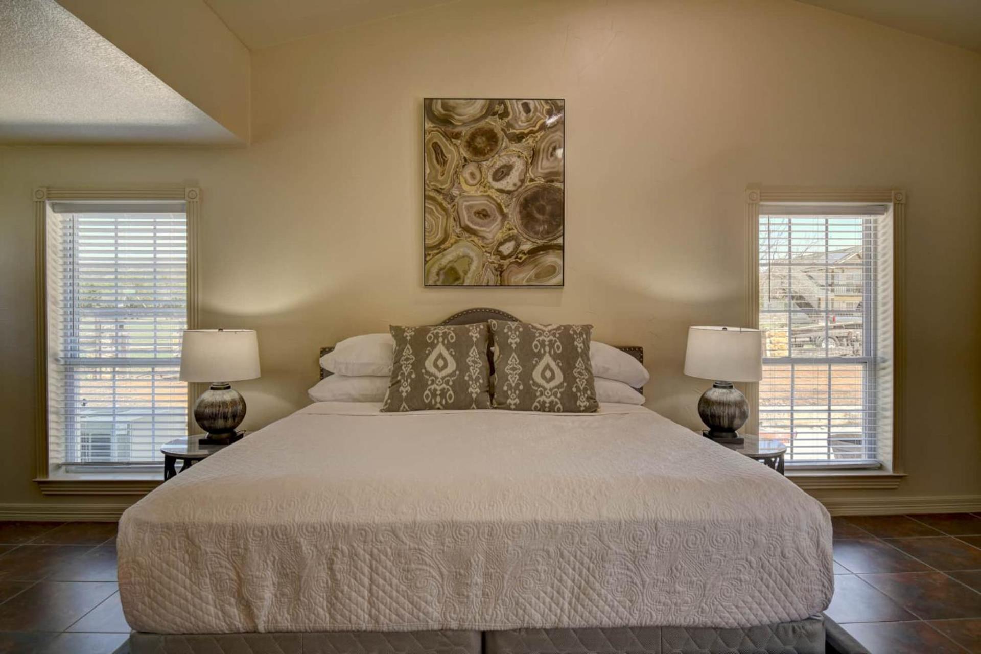Casa Blanca In Texas Hill Country *